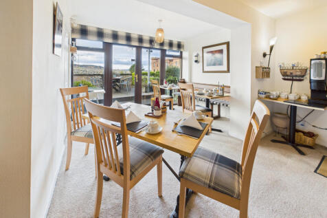 CAM03481G0-PR0120-STILL016