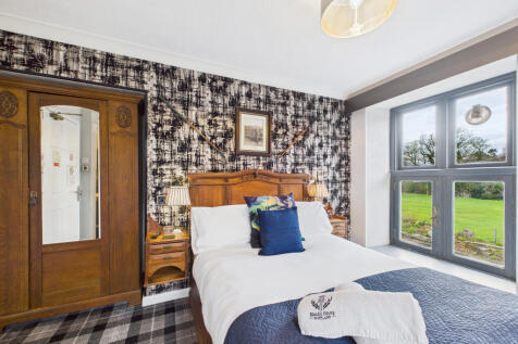 CAM03481G0-PR0125-STILL002