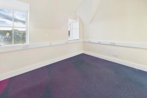 CAM03185G0-PR0128-STILL002