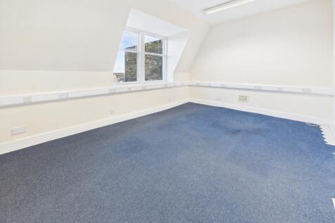 CAM03185G0-PR0128-STILL003