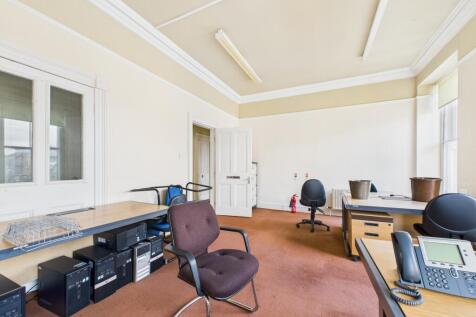 CAM03185G0-PR0088-STILL004