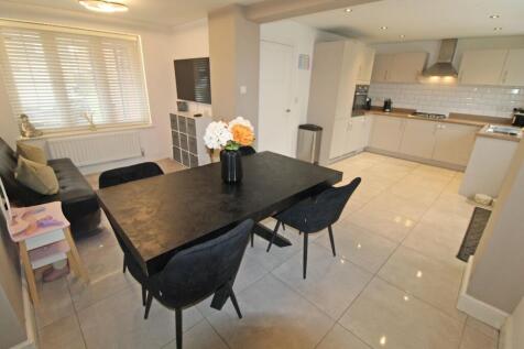 Kitchen/ Dining/ Living Space