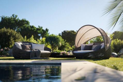 swimming pool detail