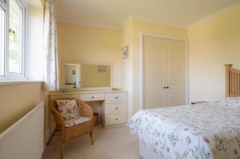 6 St Josephs Drive-24.jpg