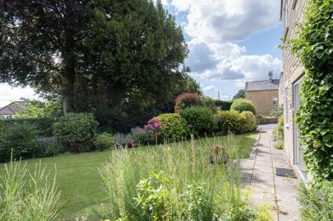 6 St Josephs Drive-44.jpg