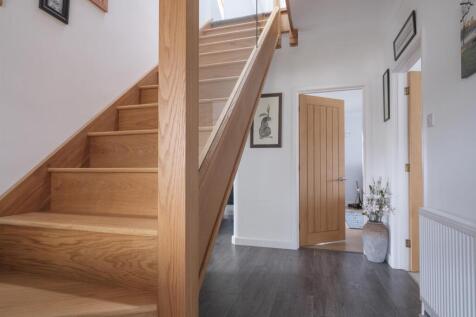 4 Ridings Mead-12.jpg