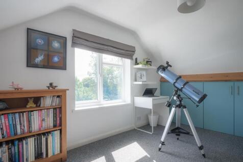 4 Ridings Mead-30.jpg