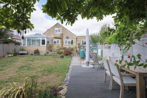 4 Ridings Mead-43.jpg