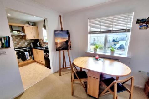 Kitchen &amp; dining area.jpg