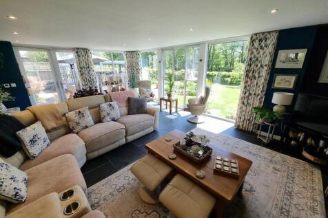 Sitting area.jpg