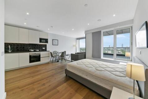 Living/Sleeping Area