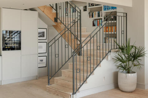 275341 - 20250402-THE-CHALET_N0.8_SAUNTON-SANDS...