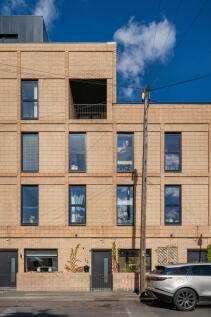 273412 - Vale Road, London E7 - high res - NPP0...