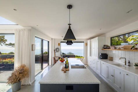 280332 - StMargaretsBay-JSouteyrat-6000px-6024.jpg