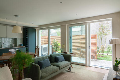 291084 - UNIT2-MANOR-PARK-SE13-005.jpg