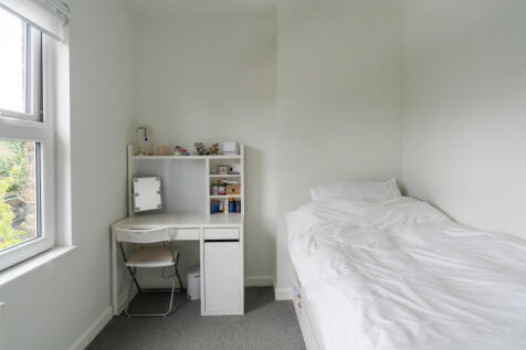 305608 - 471HarrowRoad_HighRes-4.jpg