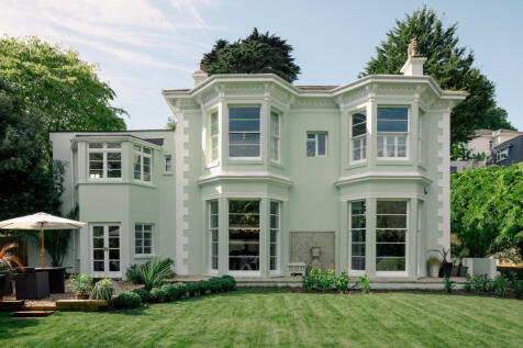 311137 - MEADFOOT2-2.jpg