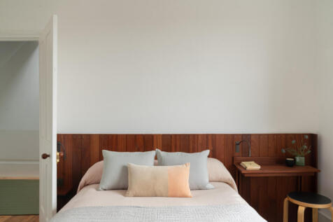 308625 - BARONS-COURT-ROAD-61.jpg