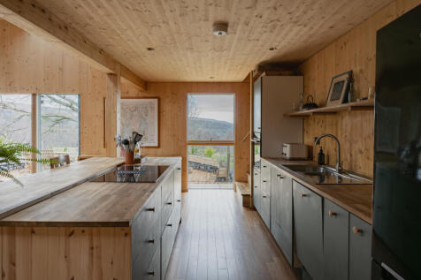 323768 - Doune Cottage, Garelochhead, Scotland ...