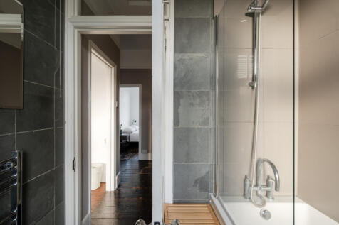 322871 - Tottenhall Road, London N13 - high res...