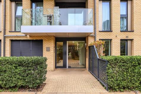 Westbourne Apartment