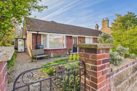 CAM04116G0-PR0157 - Front.jpg