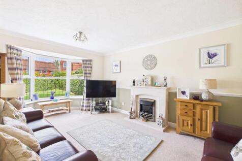 Sitting room towards fireplace