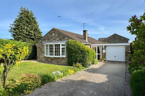 Wetherby, Ambleside Walk, LS22