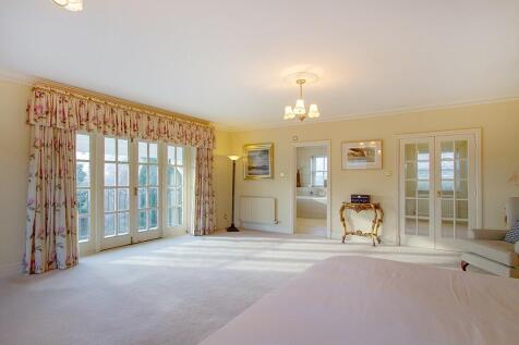 Principal bedroom