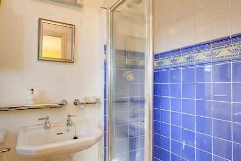 En suite shower room