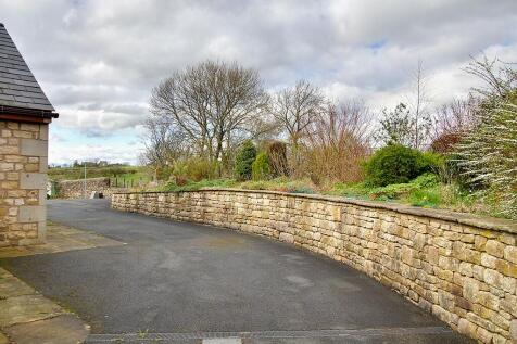 Drive &amp; gardens