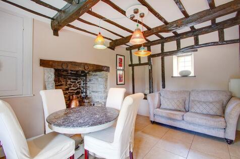 Breakfast room