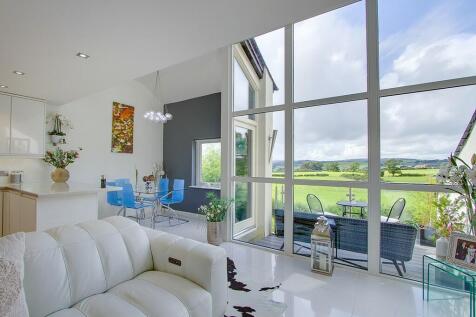 Open plan reception