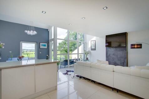Open plan reception