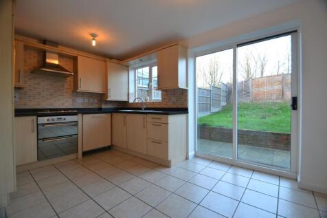 Charlock Drive Minster on Sea - Kitchen/diner