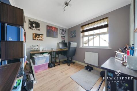 Holly Drive, Minster on Sea - Bedroom 5