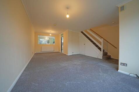 Heather Close, Sittingbourne - Lounge