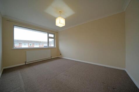 Heather Close, Sittingbourne - Bedroom 1