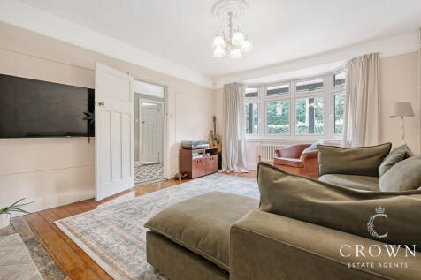 Family Room with Bay Window To The Front Aspect