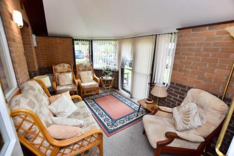 Communal Garden Room