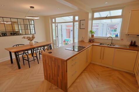 Kitchen / Diner