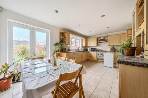 1380159-15-691387...