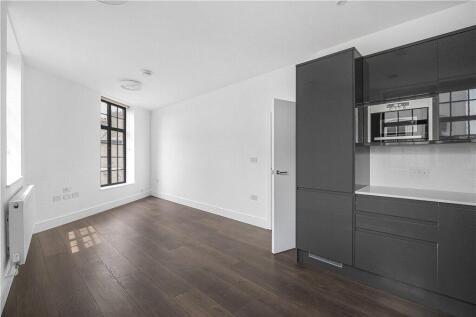 Kitchen/Reception