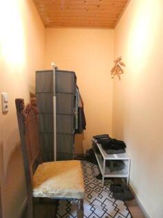 Apt. right ground floor