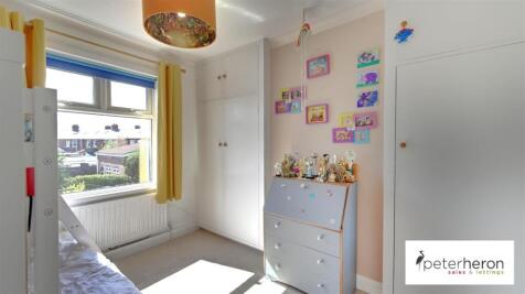 Bedroom 2 (rear)