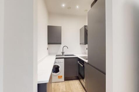 9-Low-Pavement-Flat-4-10112023_143850