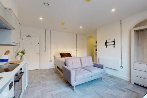 Plumptre-Court-F3-04062023_113010