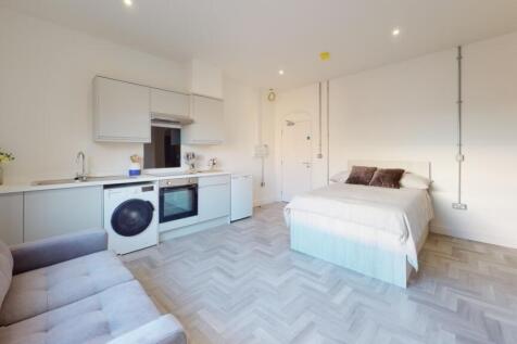 Plumptre-Court-F5-Bedroom