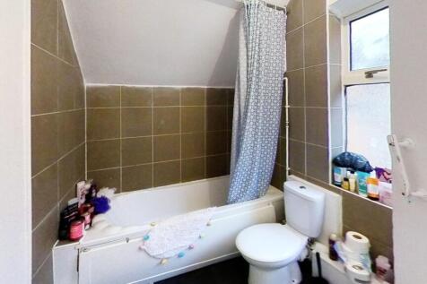 26-Westbury-Road-Bathroom.jpg