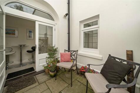 Patio 1